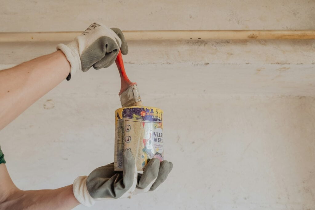 Painting gas pipe from apartment interior